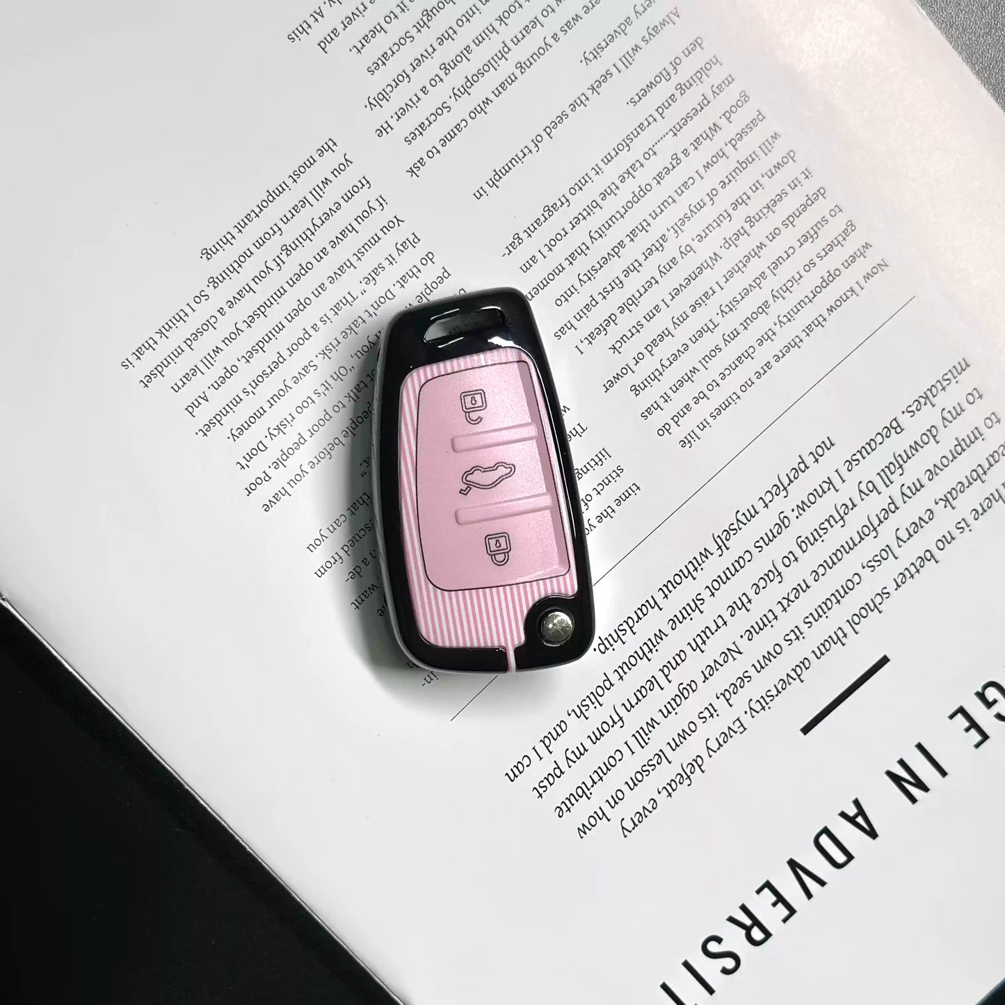 Pink and black Audi car key cover suitable for Audi A6L A4L/Q5L/A3/Q3/Q2L/A5/Q7/A8
